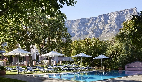 Mount Nelson Hotel pool with view of Table Mountain