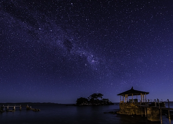 Kaya Mawa (Lake Malawi) - clear skies and so many stars