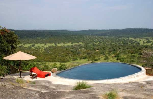 Mihingo Lodge pool