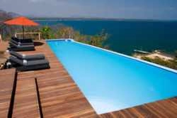 Pumulani - pool with a view over Lake Malawi