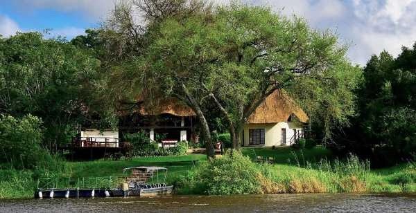 Waterberry Lodge on the banks of the Zambezi close to Victoria Falls